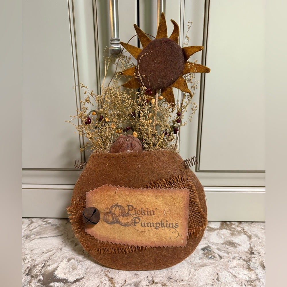 Primitive Fall Pumpkin Decor with Sunflower